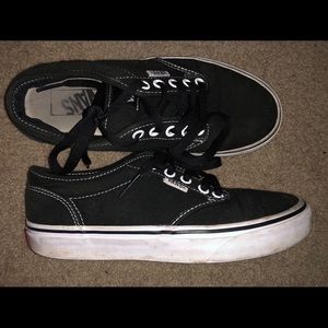 Black Vans Low Top Skate Shoe - Women’s 6.5